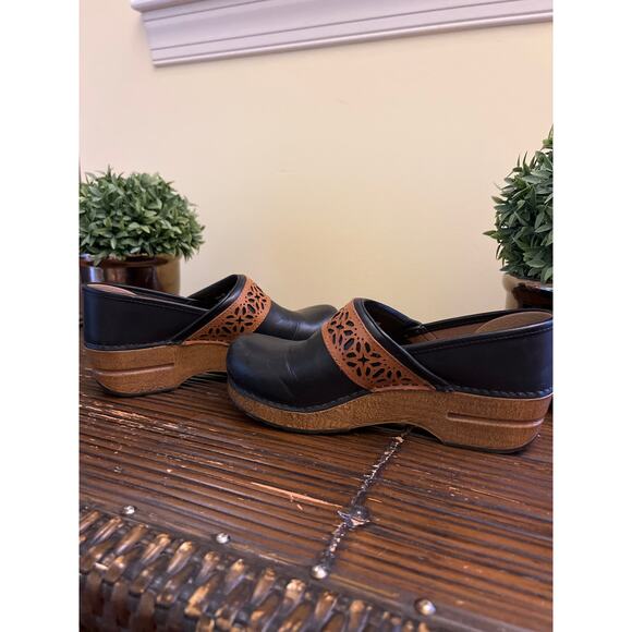Dansko Black & Brown Leather Comfort Clogs Women's Size 39 8.5 9 Boho Shoes Chic - Picture 8 of 8